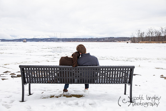 engagement-076