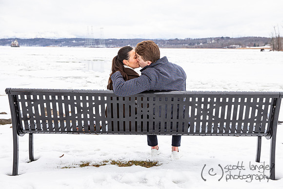 engagement-085