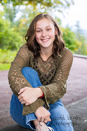 senior-006