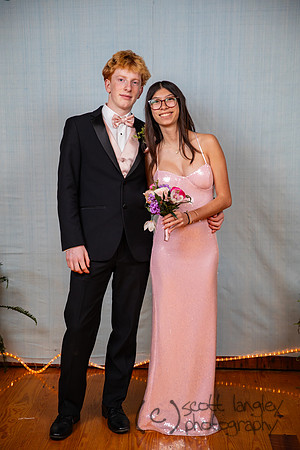 prom2025-075