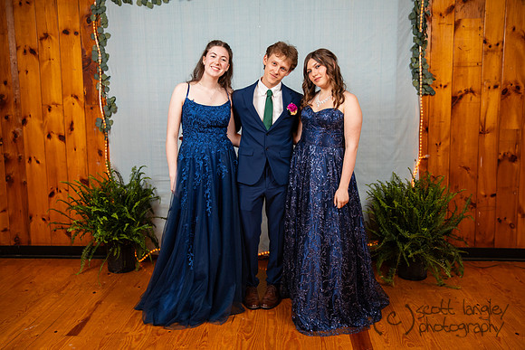 prom2025-092
