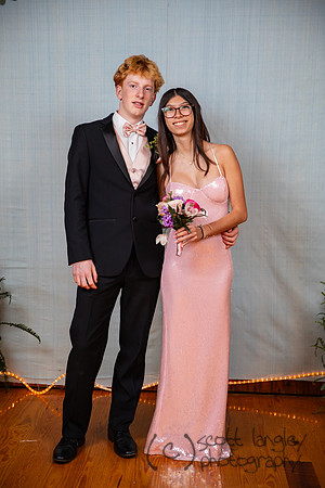 prom2025-074