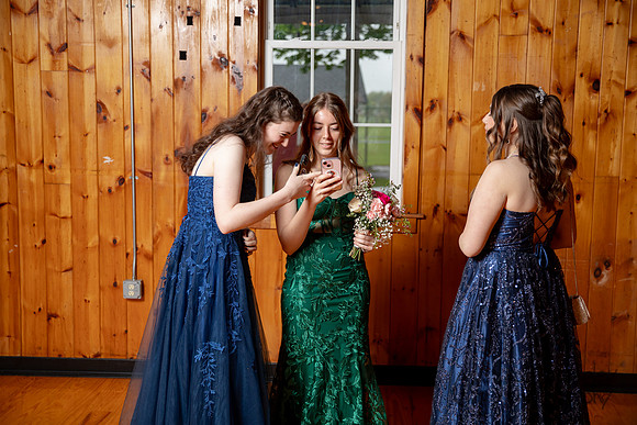 prom2025-176