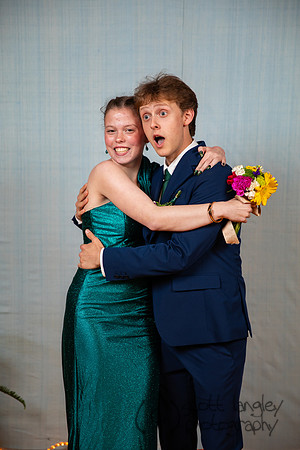 prom2025-099