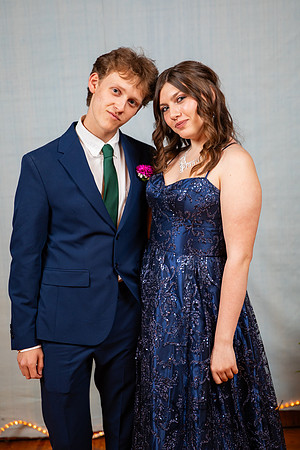 prom2025-096