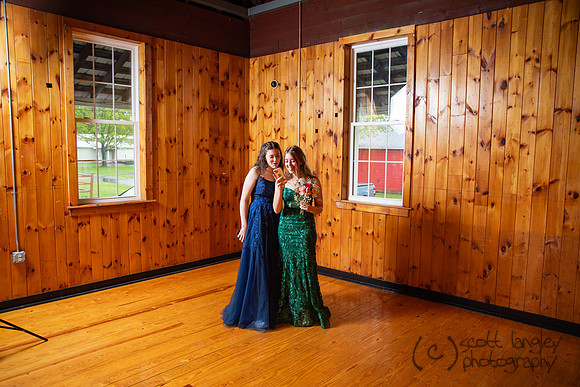 prom2025-181